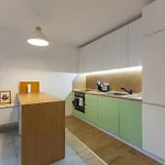 2br - Workspace With Elevator 瓦爾納