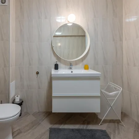 2br - Workspace With Elevator דירה וארנה