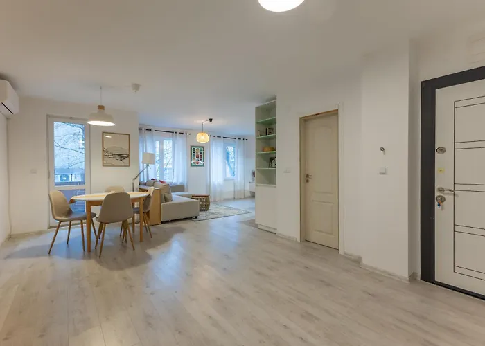 Appartement 2br - Workspace With Elevator *