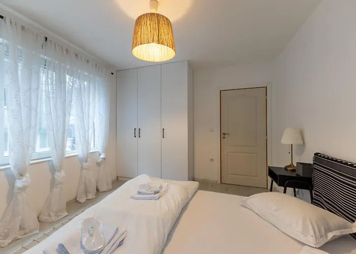 2br - Workspace With Elevator * Varna