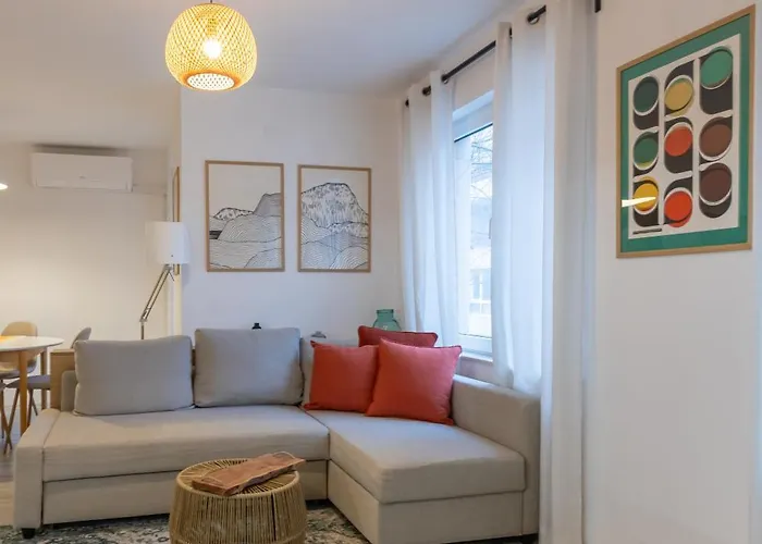 2br - Workspace With Elevator Appartement Varna